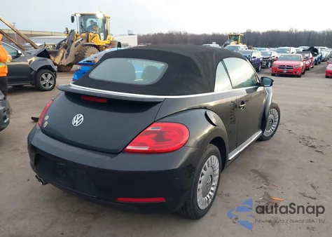 2013 Volkswagen Beetle 2.5L z USA, uszkodzony, nr VIN 3VW5P7AT2DM833219